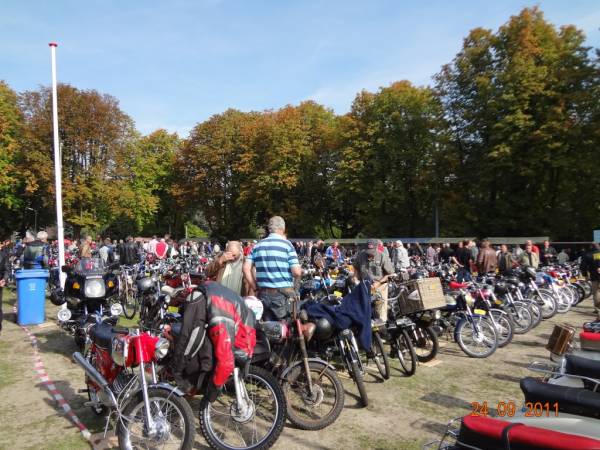 Nationaal Veteraan Treffen Woerden 2011