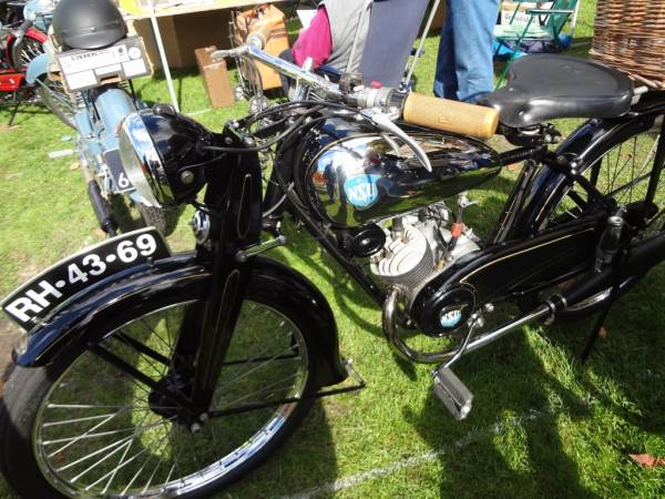 Nationaal Veteraan Treffen Woerden 2012