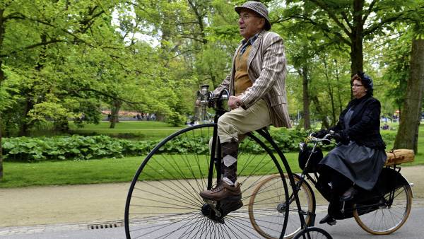 Vondelpark rijden op een Hochrad