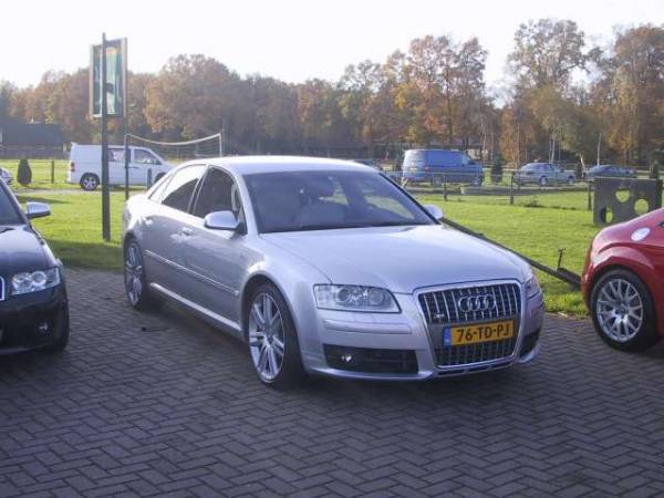 Mooi Audi  A8 op  ons NSU feest