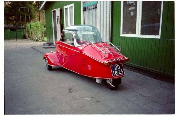 messerschmitt met 1000 achterlichten 3