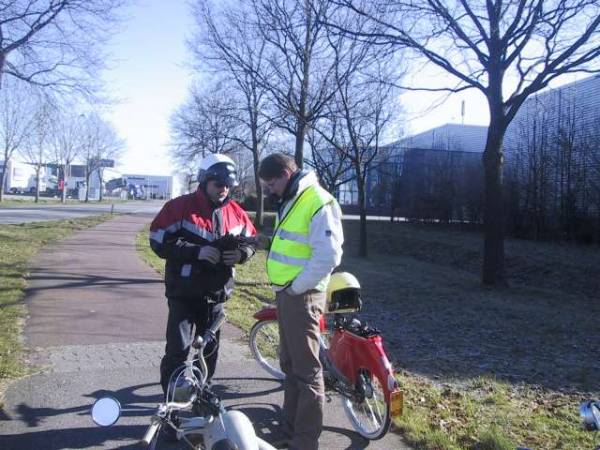 Henk en Marc aan het overleggen