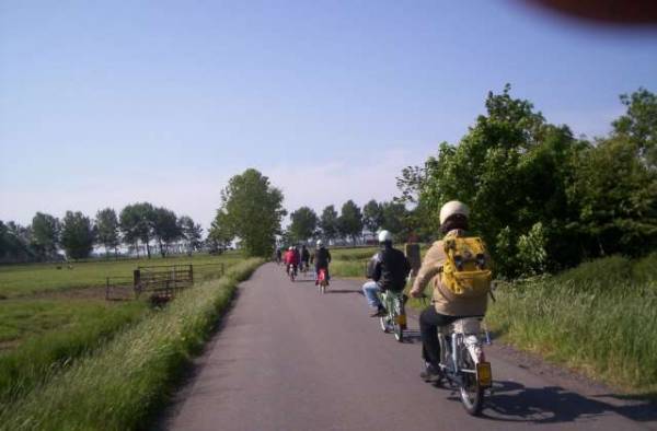 brommer toertocht