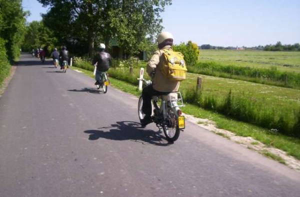 brommer toertocht