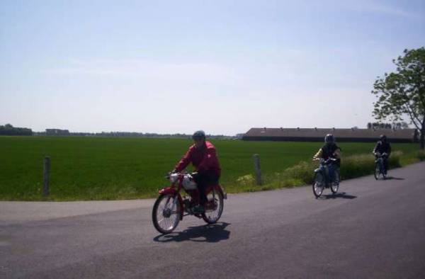 brommer toertocht