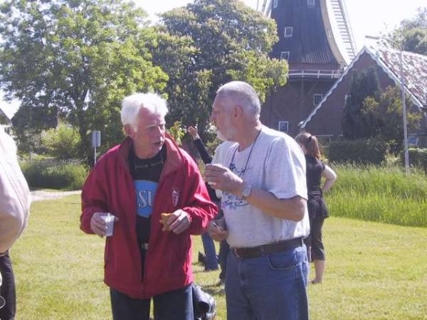 Hans in gesprek met Jo