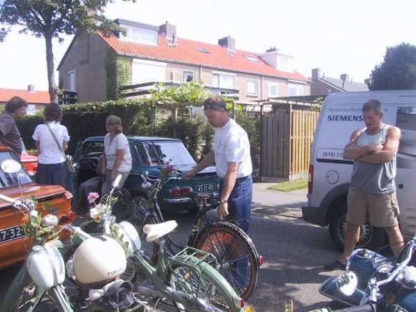 NSU Club bezoekt Bloemencorso Leersum.