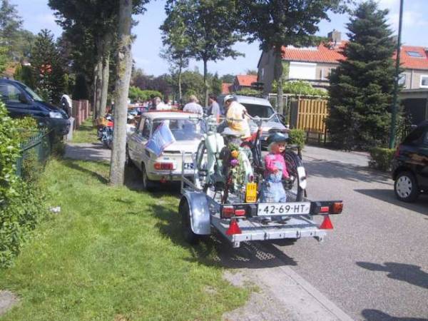 NSU Club bezoekt Bloemencorso Leersum.