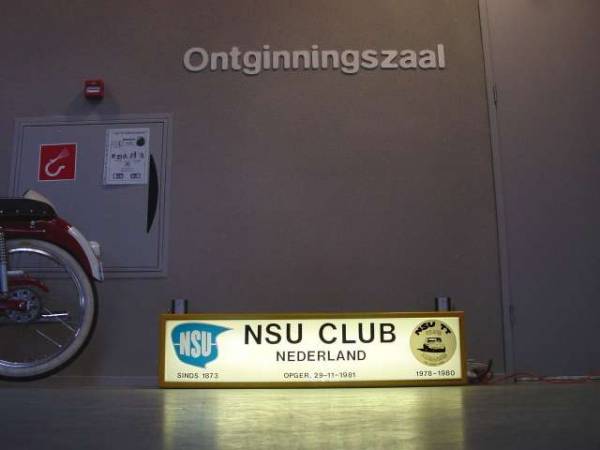Ingang naar de zaal