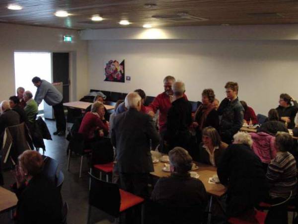 Veel handjes schudden