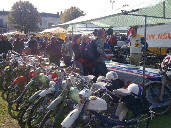 Nationaal Veteraan Treffen, Woerden 2009.