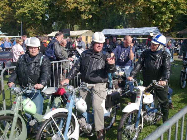 Nationaal Veteraan Treffen, Woerden 2009.