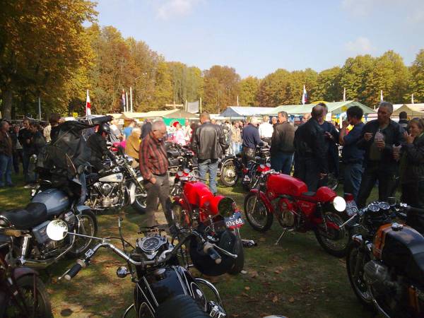 Nationaal Veteraan Treffen, Woerden 2009.