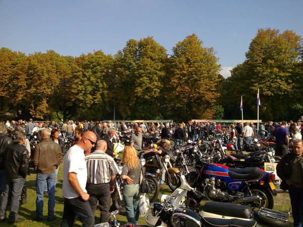 Nationaal Veteraan Treffen, Woerden 2009.