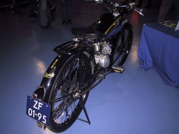 Oldtimer Motor en Bromfietsbeurs Rosmalen 2010