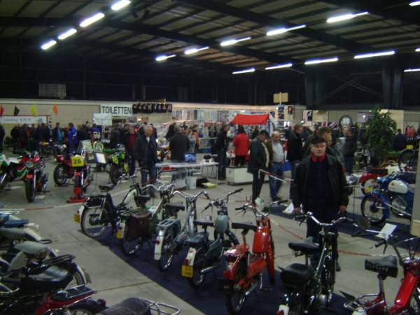 Bromfietsbeurs Zuidbroek 2011