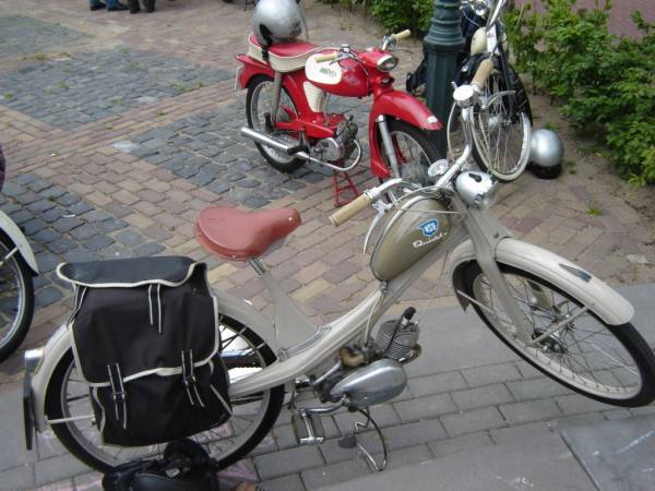 Bromfietsrit Ridderkerk 2011