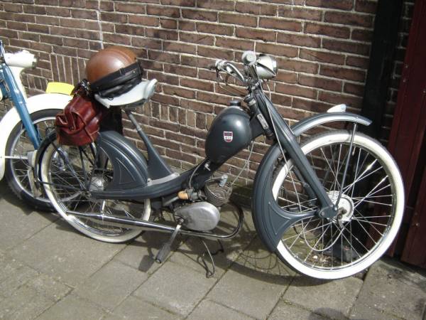 Bromfietsrit Ridderkerk 2011