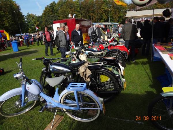 Nationaal Veteraan Treffen Woerden 2011