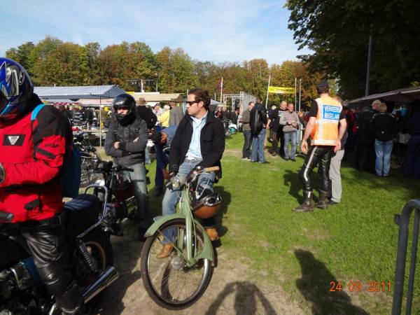 Nationaal Veteraan Treffen Woerden 2011